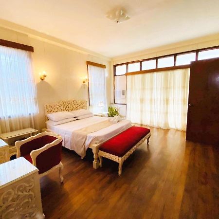 Casa Don Julian Guesthouse Bais Dış mekan fotoğraf