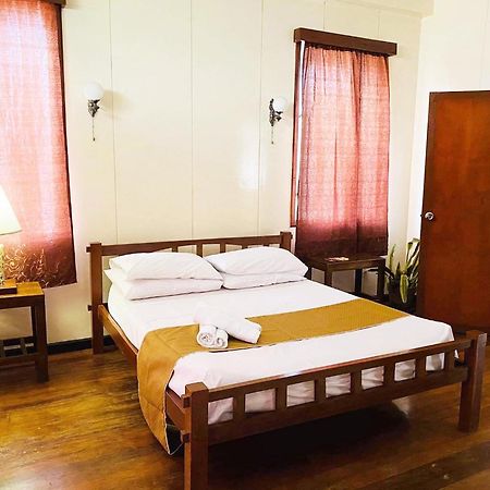 Casa Don Julian Guesthouse Bais Dış mekan fotoğraf